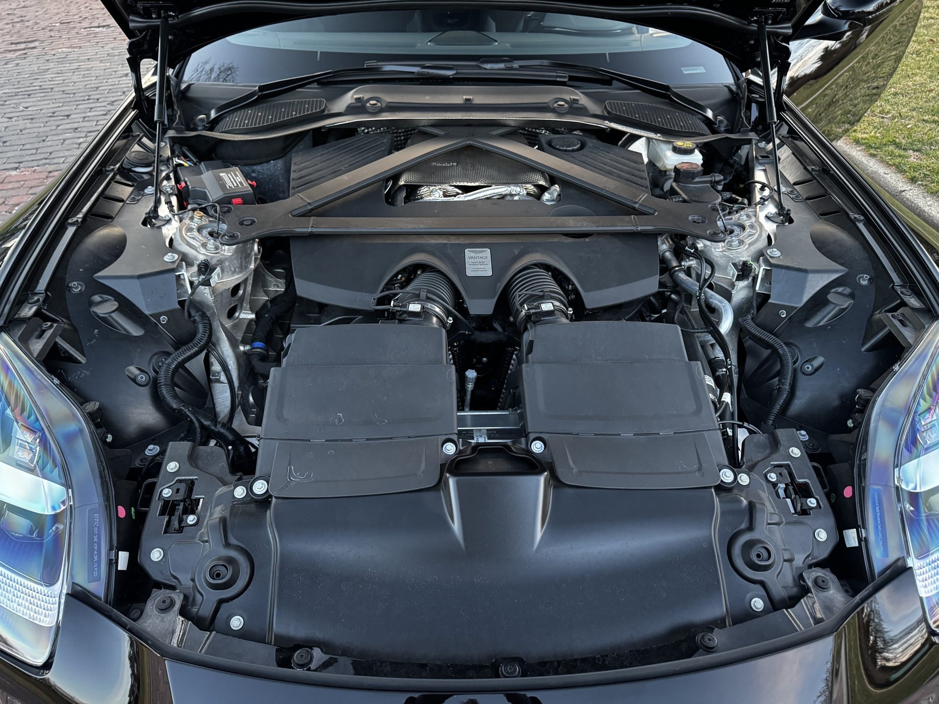 4.0L twin-turbo V8 engine bay