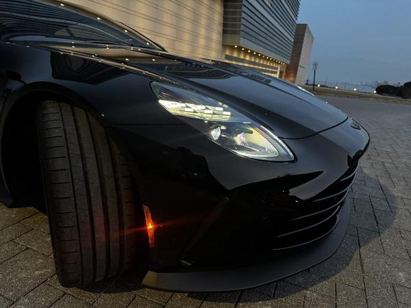 Front headlight detail, dusk